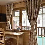 Les Mélèzes Hotel 3*