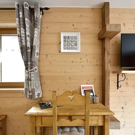 Отель Les Melezes