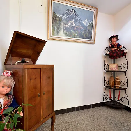 Les Melezes Отель 3*